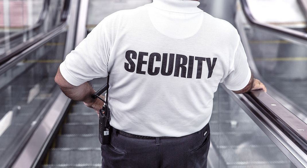 Biztonsági őrnek, adatbevivőnek, konyhai kisegítőek képezték át magukat több százan. | Illusztráció | Fotó: Pixabay