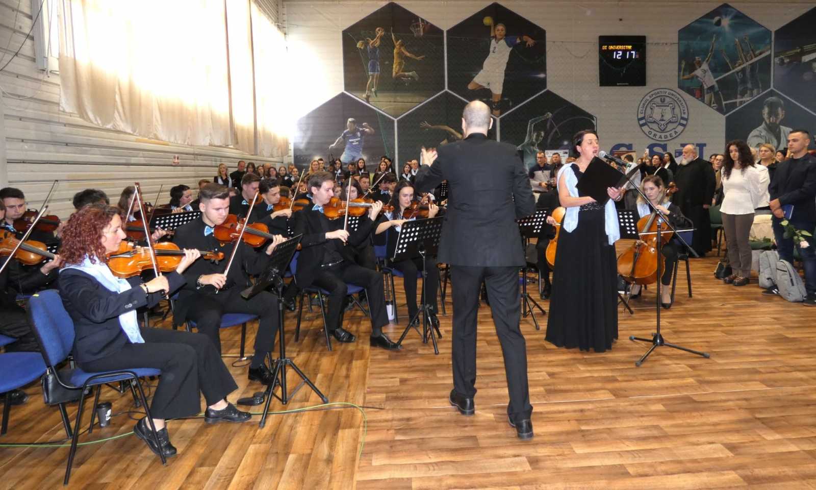 Először csendült fel a Nagyváradi Állami Egyetem indulója | Fotó: Nagyváradi Állami Egyetem
