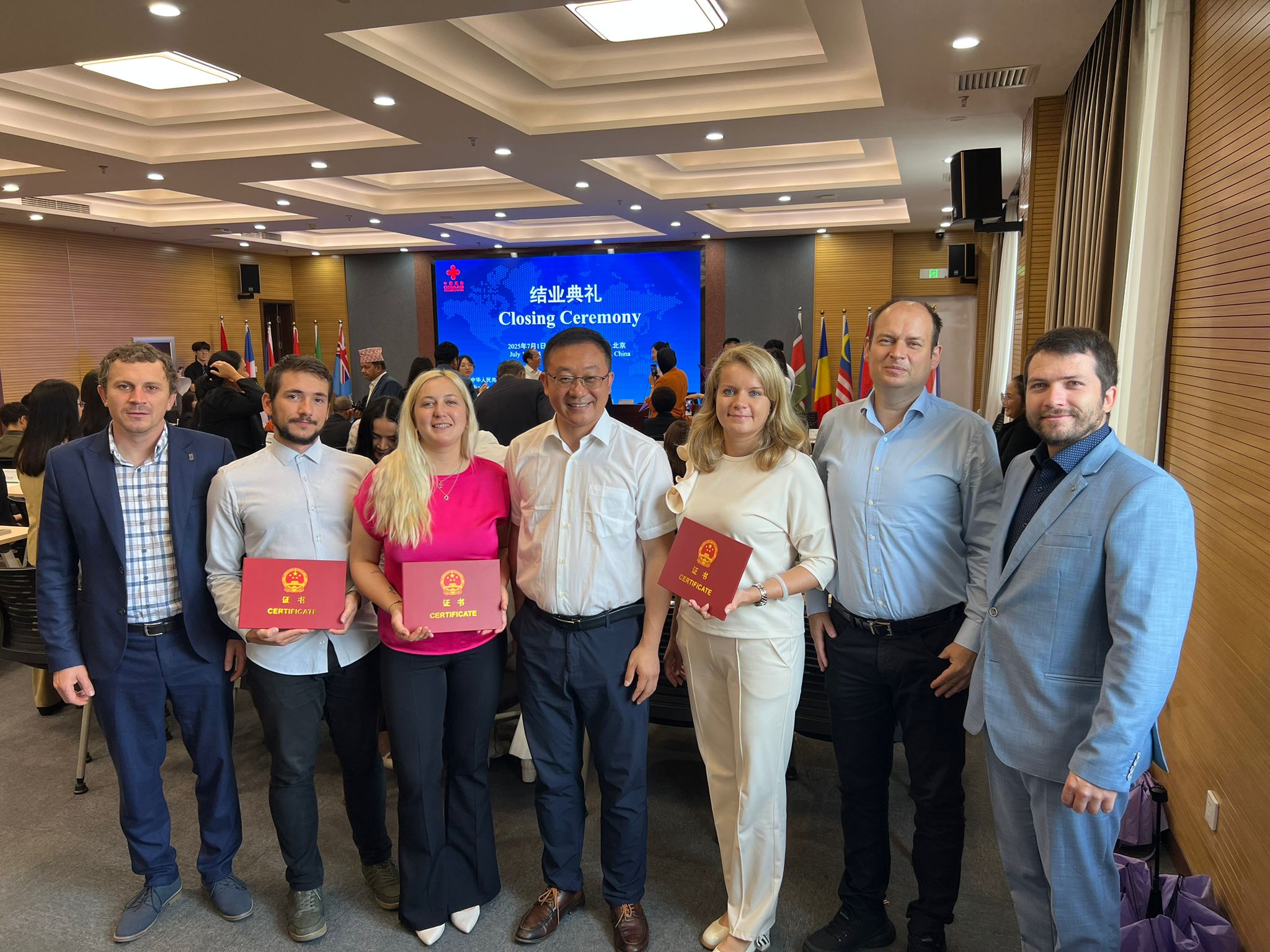 Balról jobbra: Bodor Zsolt, Szép Levente, Darvas Tamara, Bian Mingming, Keresztesi Ágnes, Szép Róbert és Adorján Tamás
