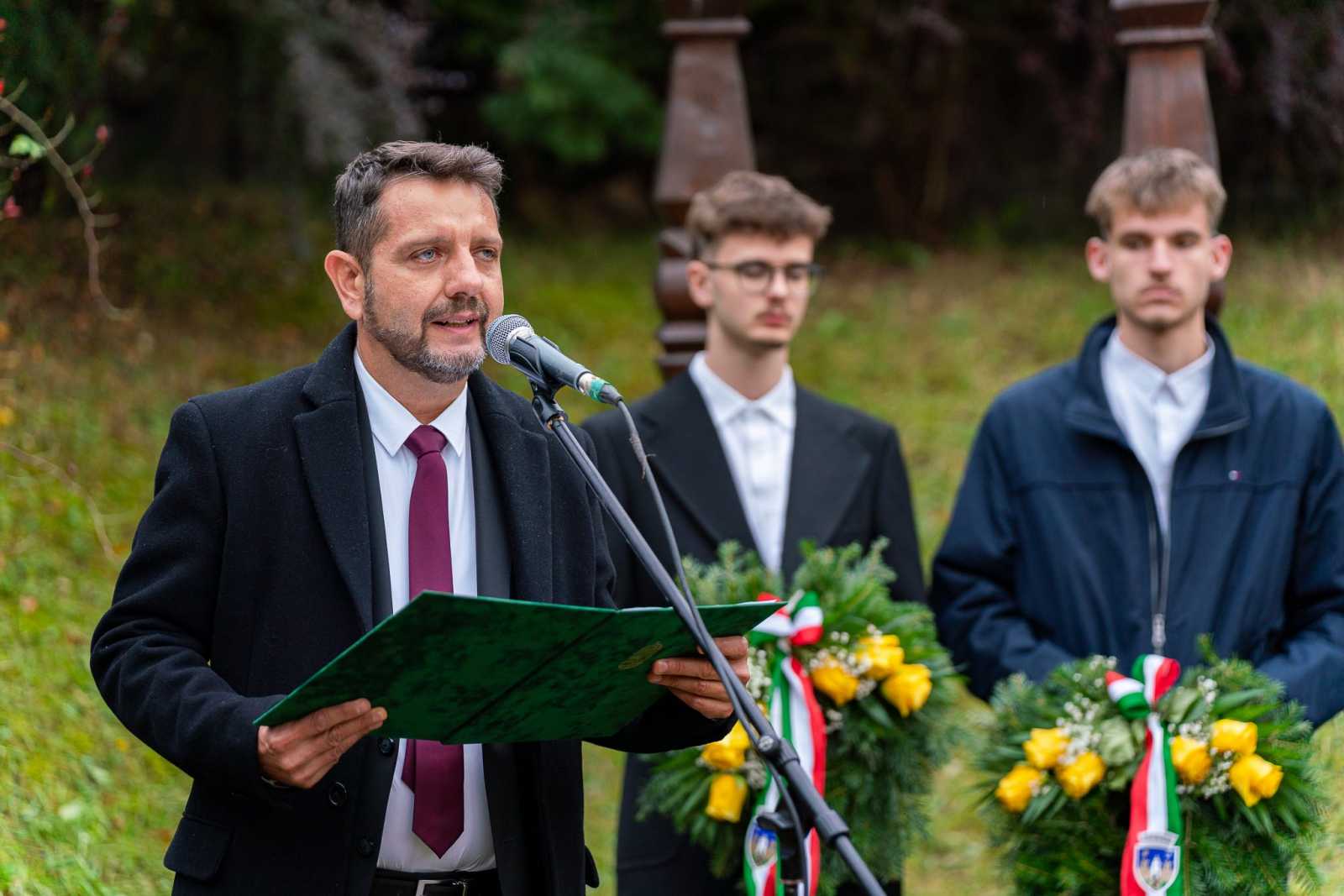 Háromszék nem periféria, hanem a nemzet szívközpontja, hangsúlyozta a csíkszeredai főkonzulátus vezetője.
