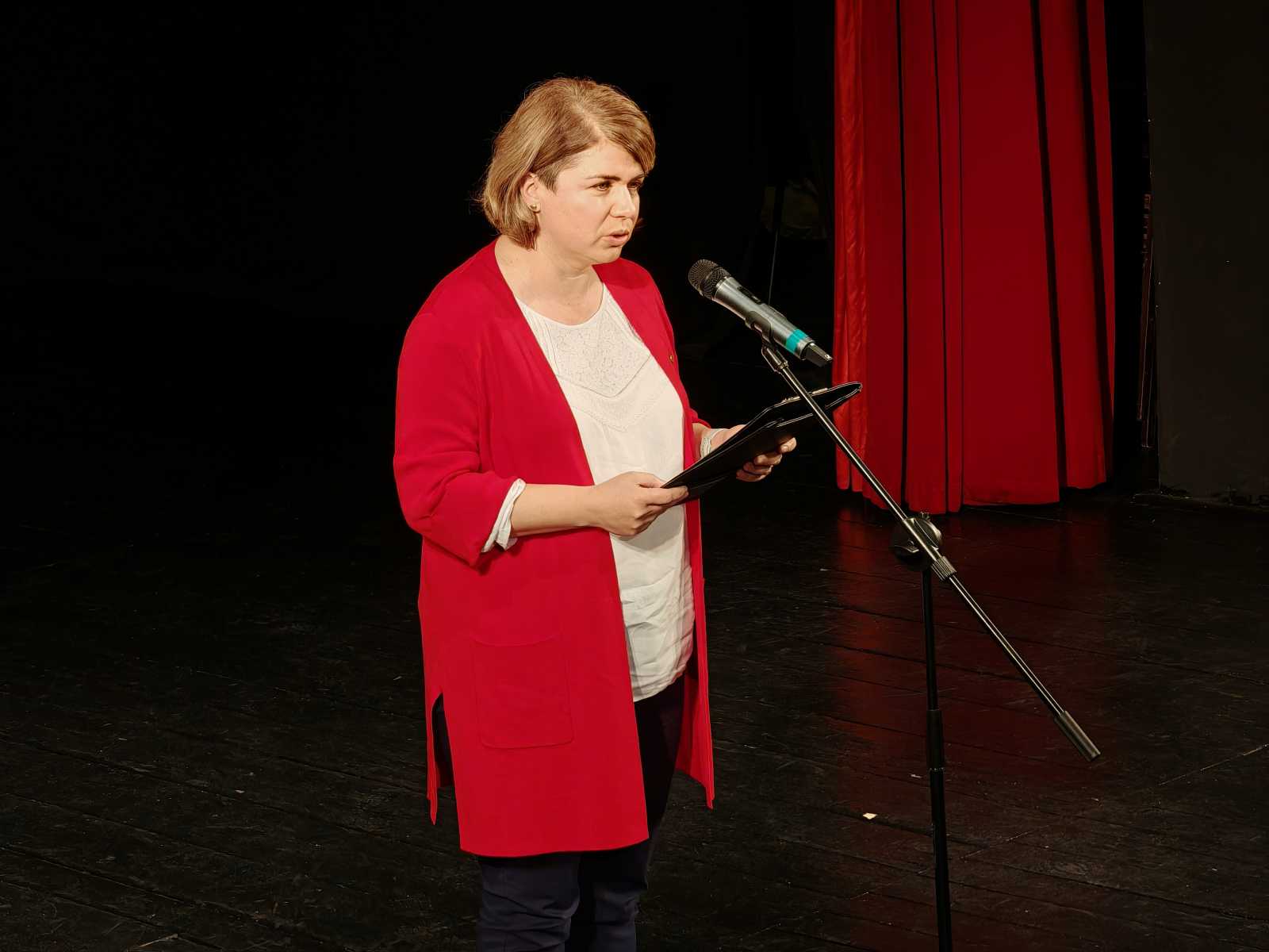 Mihály Tünde személyes emlékeit is megosztotta a hallgatósággal | Fotó: A szerző felvétele