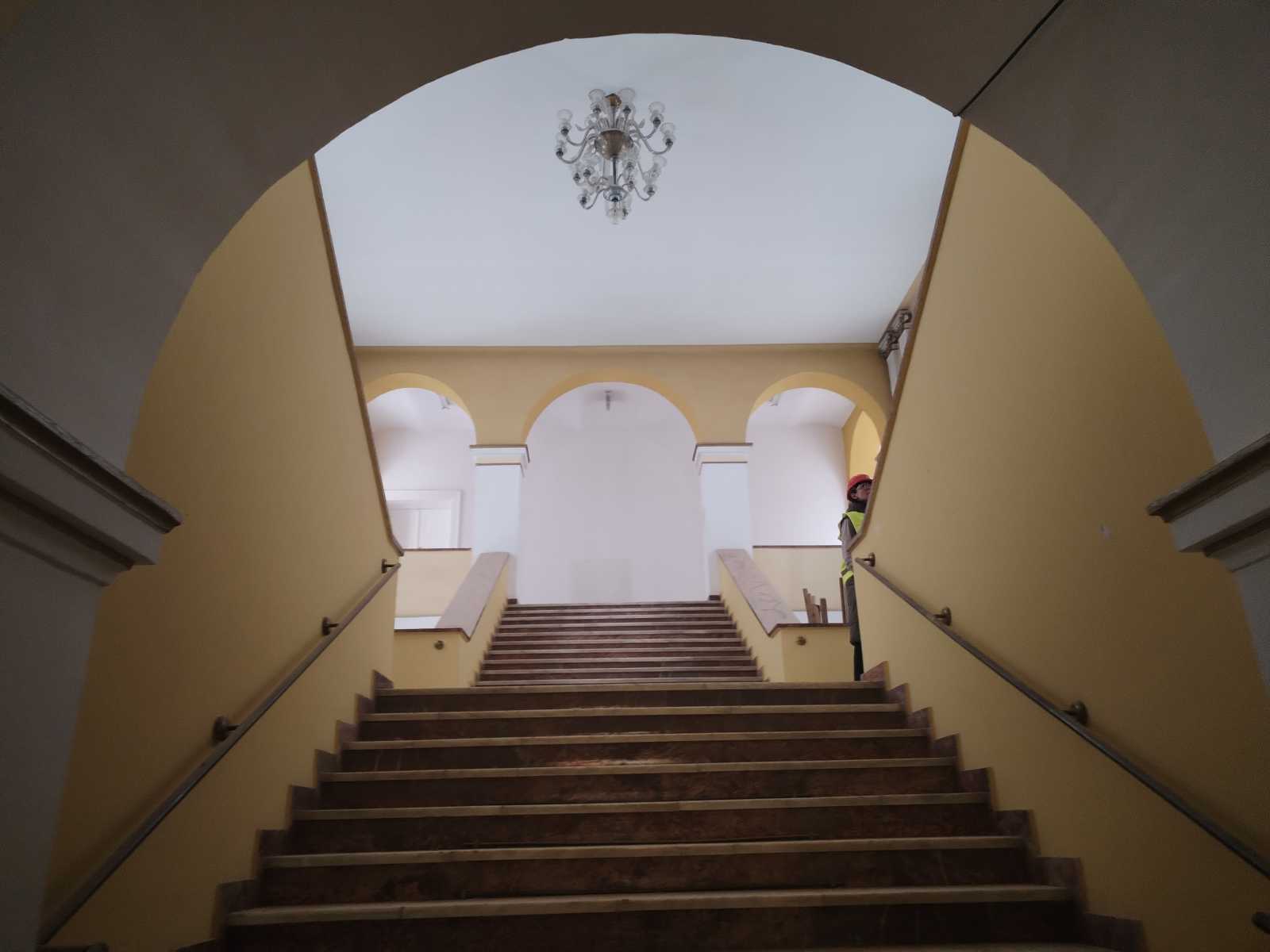 A belső terek is új köntöst kapnak. Jövőre elkészülhet.