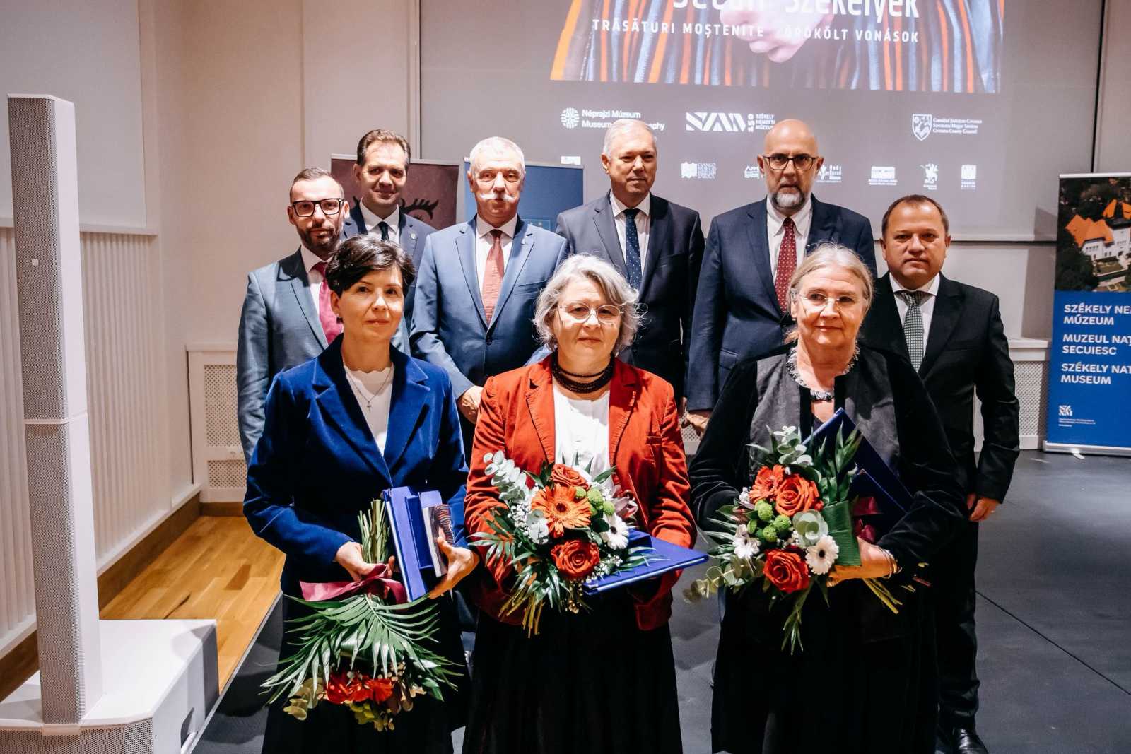 Munkájukkal a felnövekvő generációkat segítik | Fotó: Kovásza Megye Tanácsa