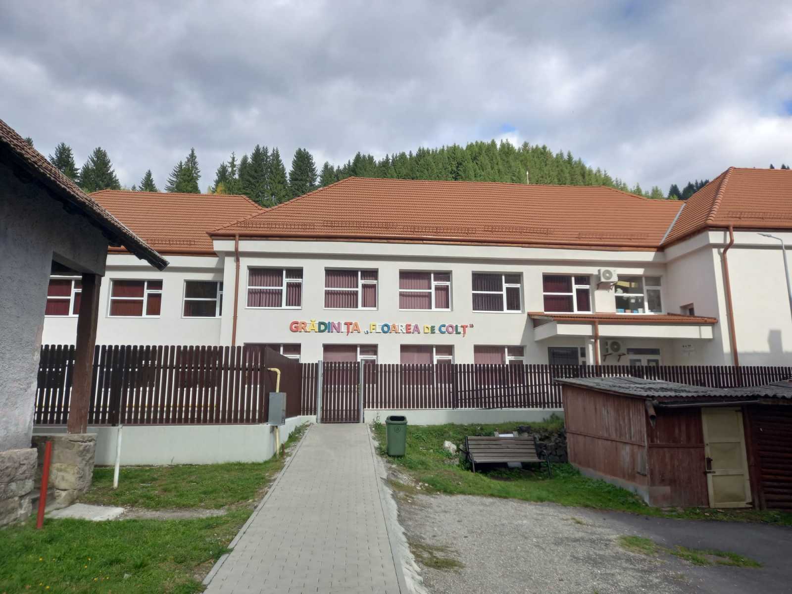 Óvodát újítanak fel, tömbházakat rehabilitálnak. Van, kinek és vannak ötletek