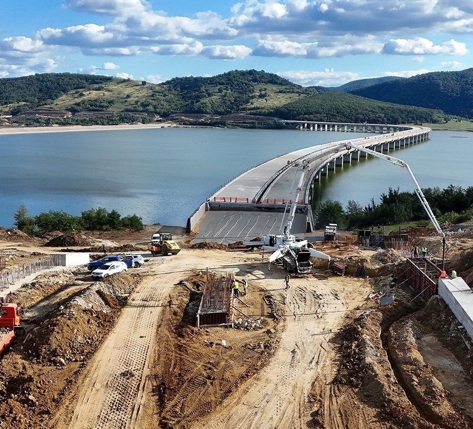 Körvonalazódik a látványos viadukt | Fotó: Erbașu Építkezési Vállalat Facebook oldala