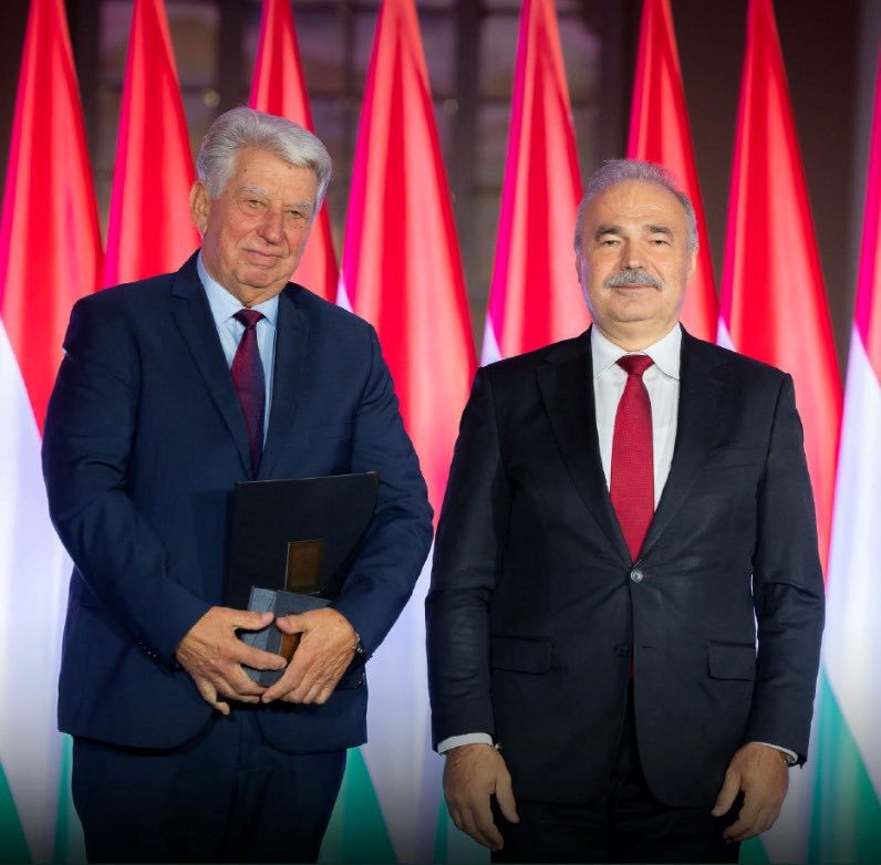 Bartha János a Magyar Vidékért Díjat vehette át | Fotó: Agrosic/Facebook