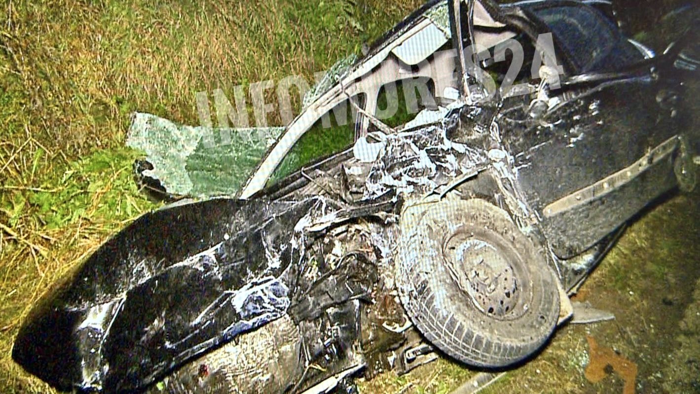 Autóbusszal ütközött egy személygépkocsi Búzásbesenyő kijáratánál | Fotó: Infomures