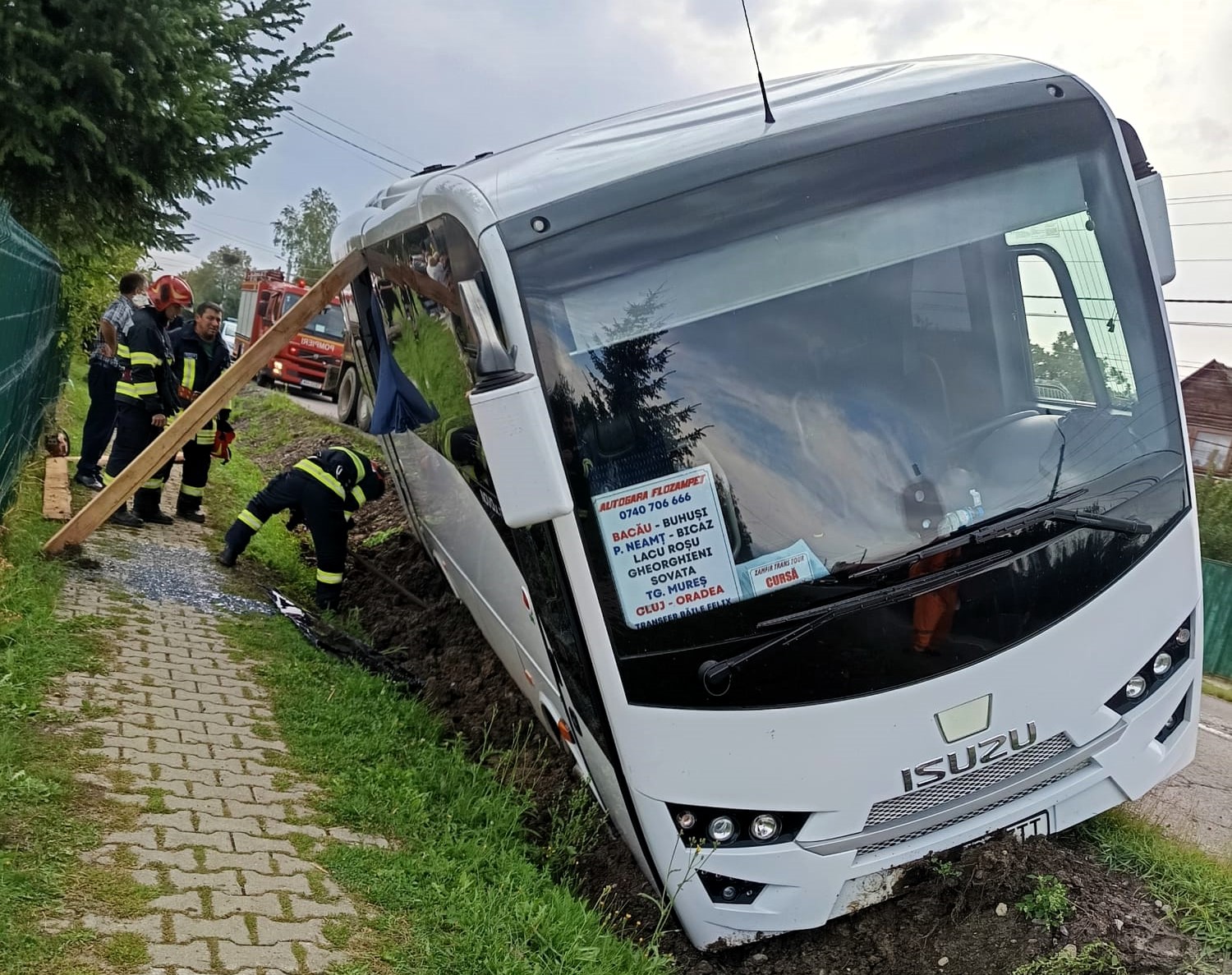 Ki kellett menekíteni az utasokat. | Fotó: Hargita Megyei Rendőr-főkapitányság