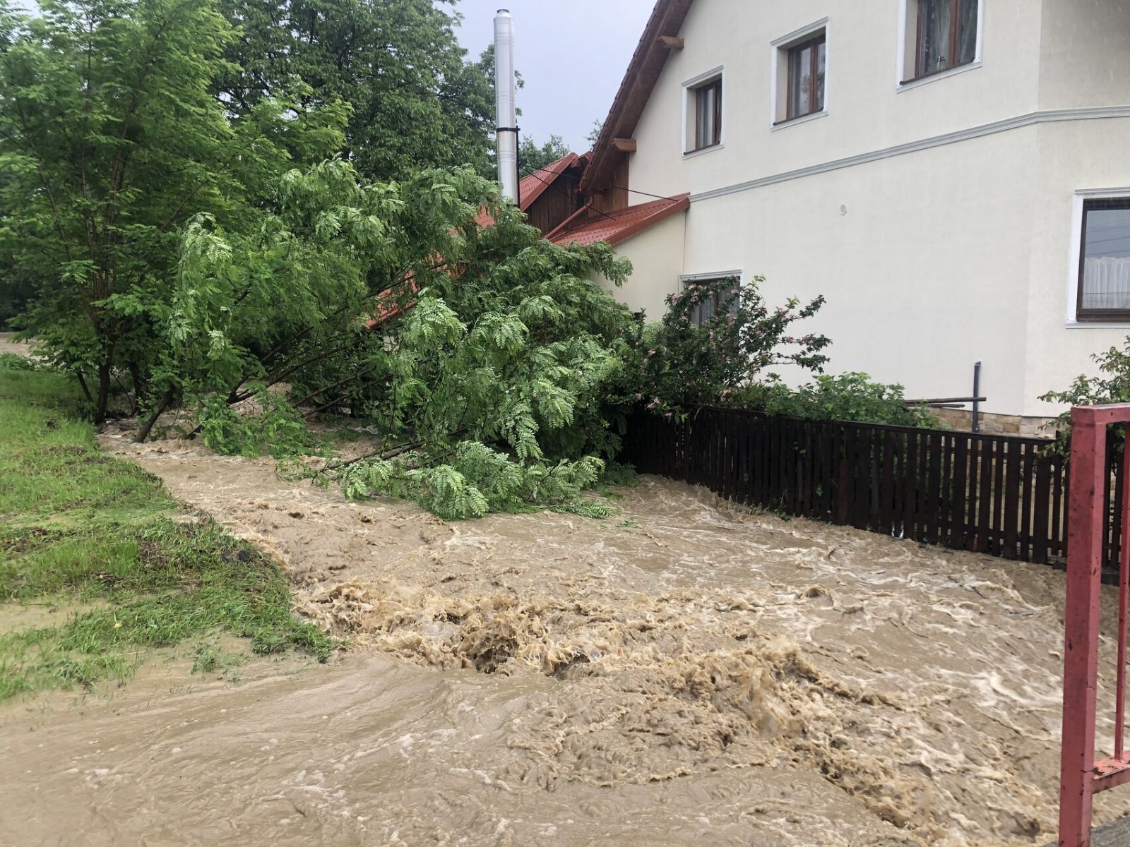  Hétfő 14 órától kedd délig érvényes a készültség | Korábbi fotó: Maszol 