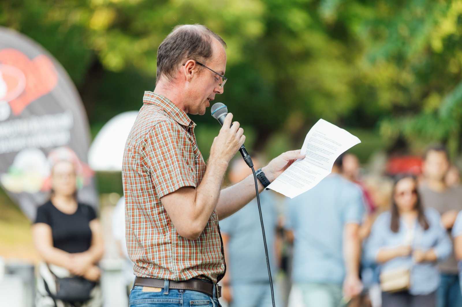 Rövid beszédében Körtesi Sándor a természet erejét emelte ki | Fotó: Szigeti Szenner Szilárd