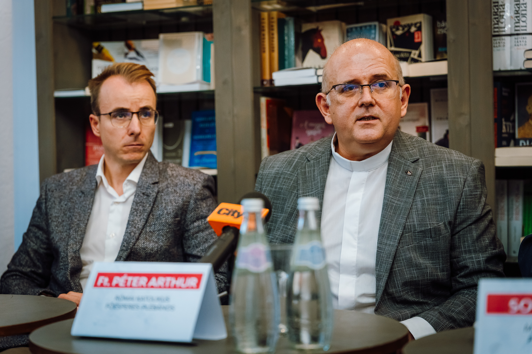 Mezei Sándor református lelkipásztor és ft. Péter Arthur plébános | Fotó: Maris Cristian Daniel