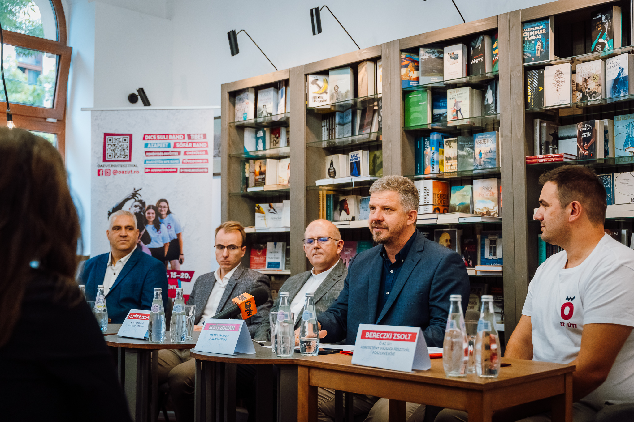 Sófalvi Szabolcs, a rendezvény alapítója, Mezei Sándor református lelkész, ft, Péter Arthur főplébános, esperes, Soós Zoltán marosvásárhelyi polgármester, Bereczki Zsolt főszervező a rendezvényt beharangozó sajtóértekezleten | Fotó: Maris Cristian Daniel 