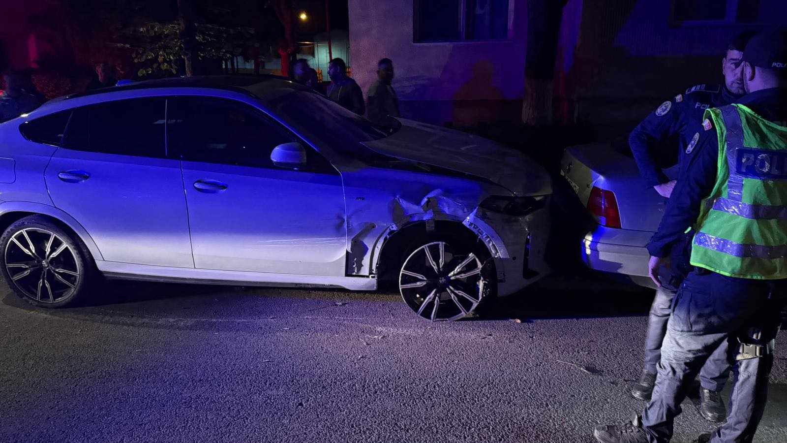 Több parkoló autót megütött járművével az ittas sofőr | Fotó: InfoMures24