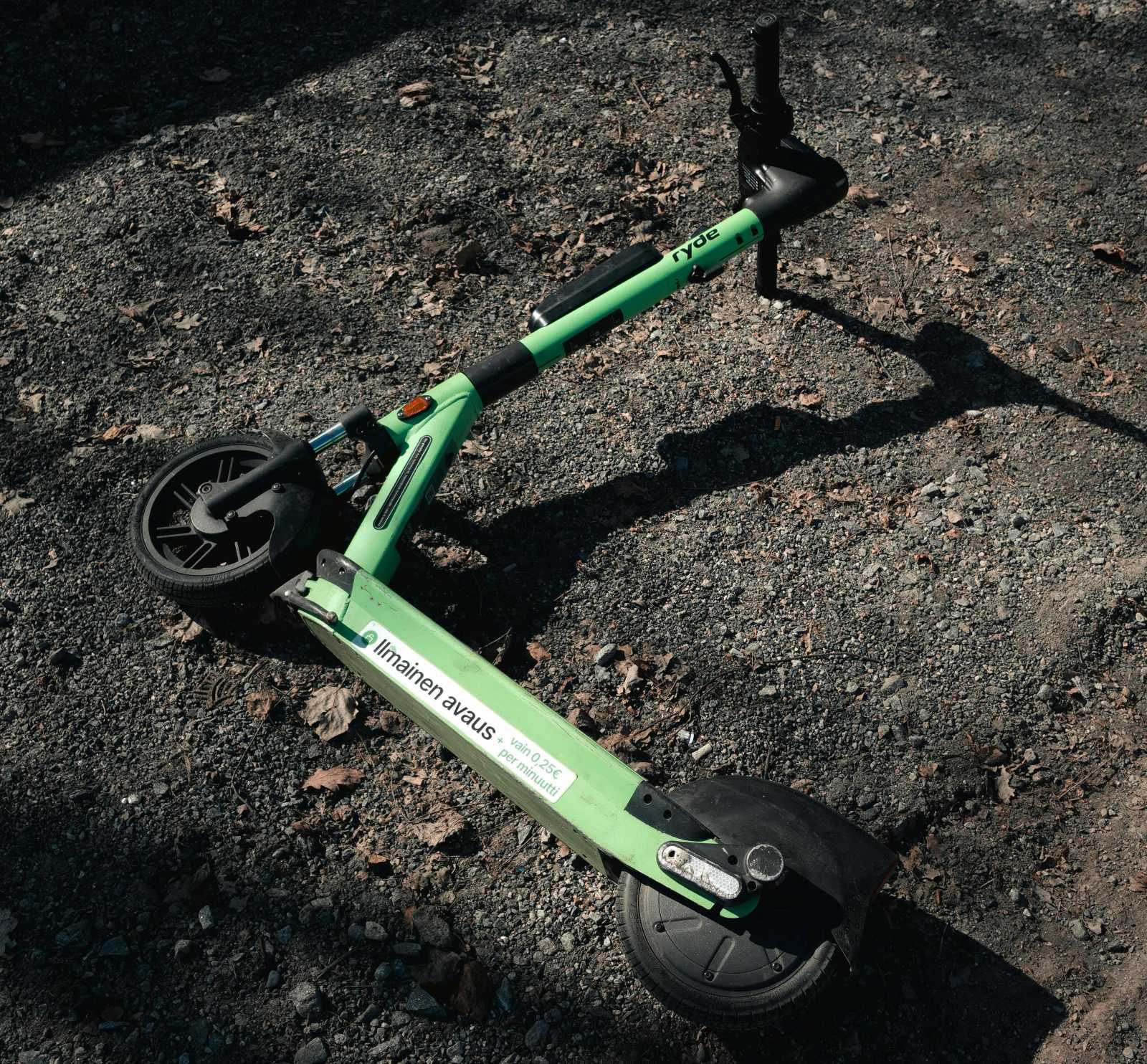 Súlyosan megsérült, amikor leesett a rollerről. | Illusztráció | Fotó: Pexels