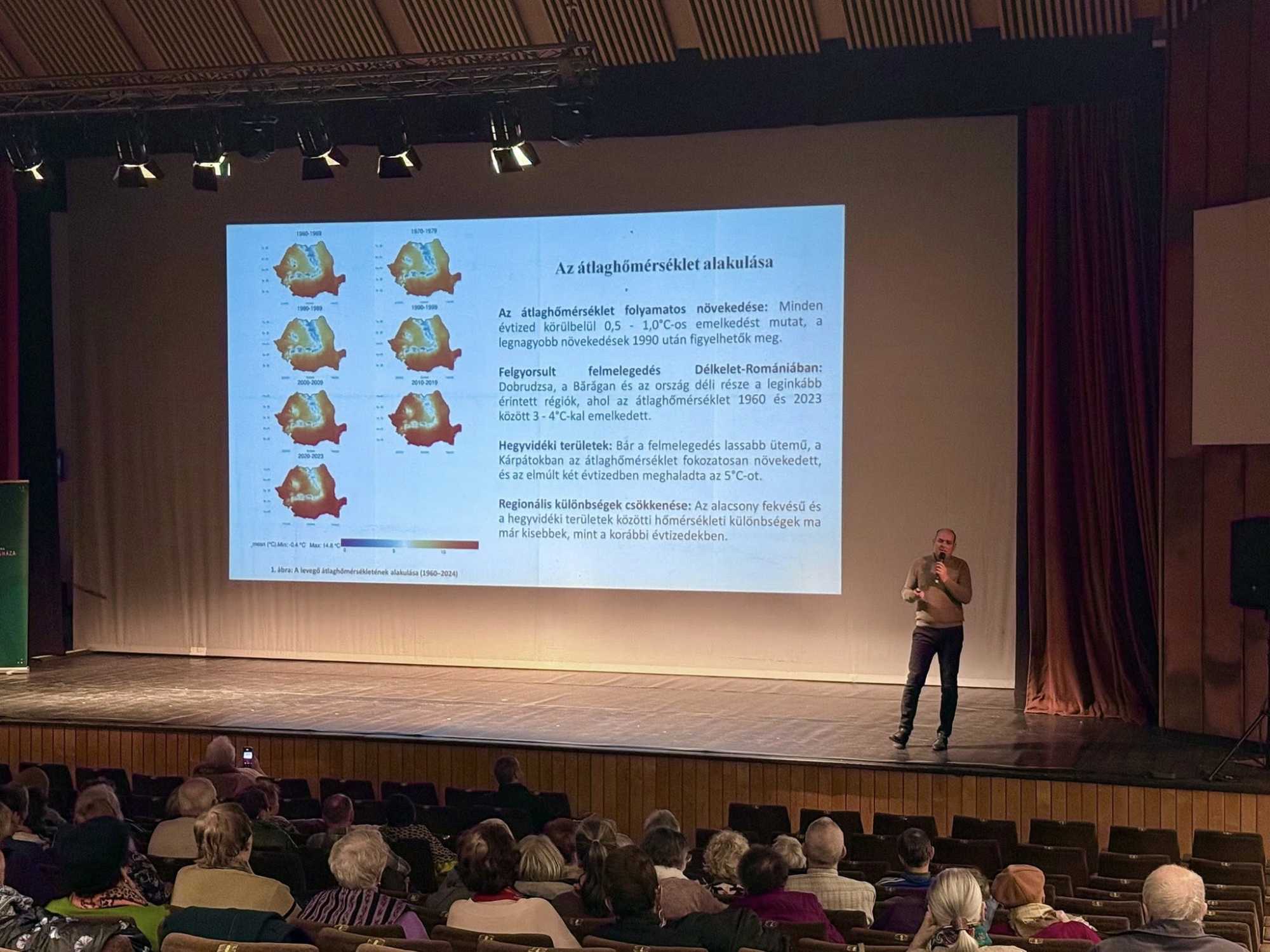 A résztvevők Szép Róbert előadását követhették | Fotó: Korodi Attila Facebook-oldala