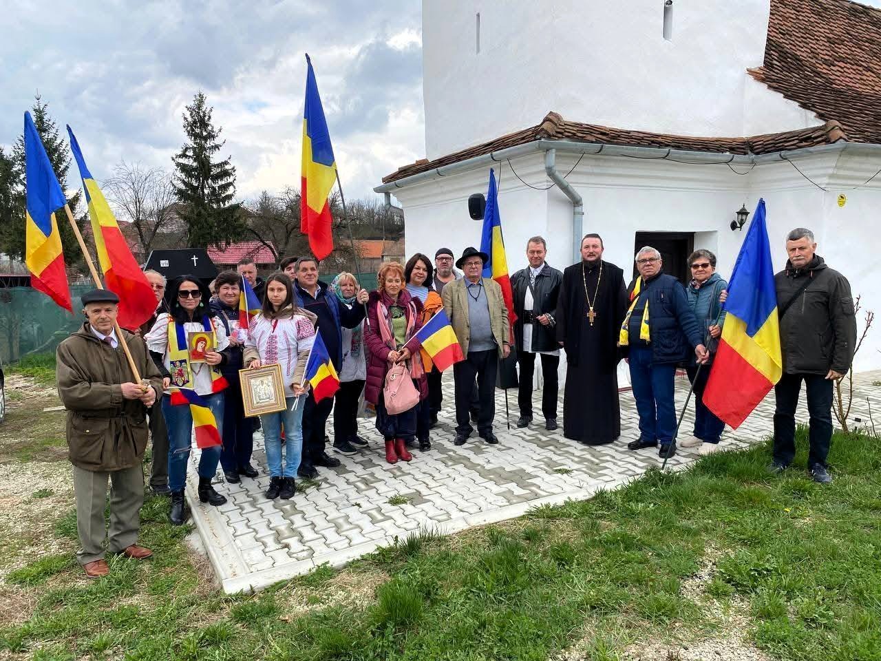 Román "nemzetvédők" Bölönben.