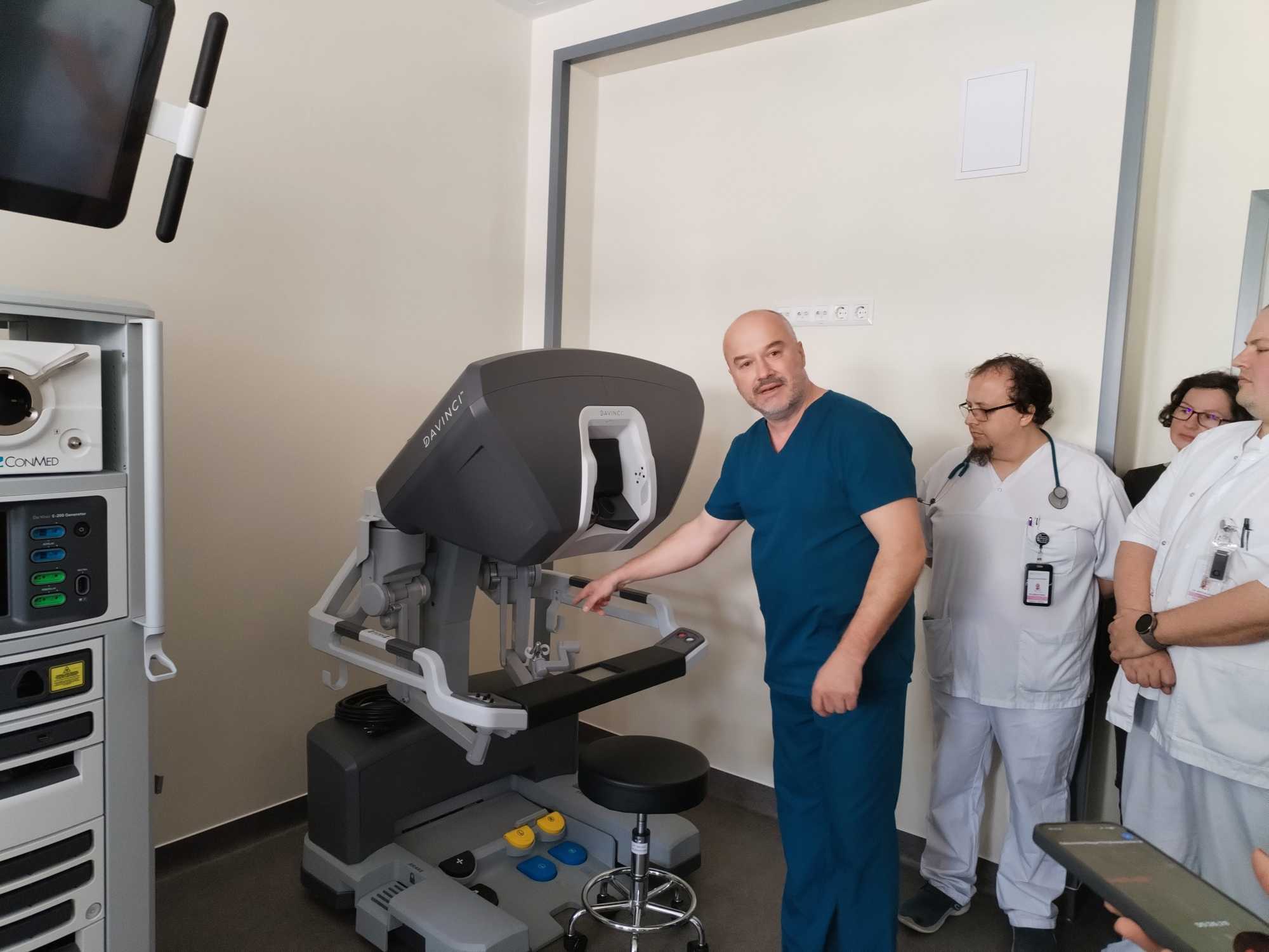 Dr. Hompoth György mutatta be a berendezést