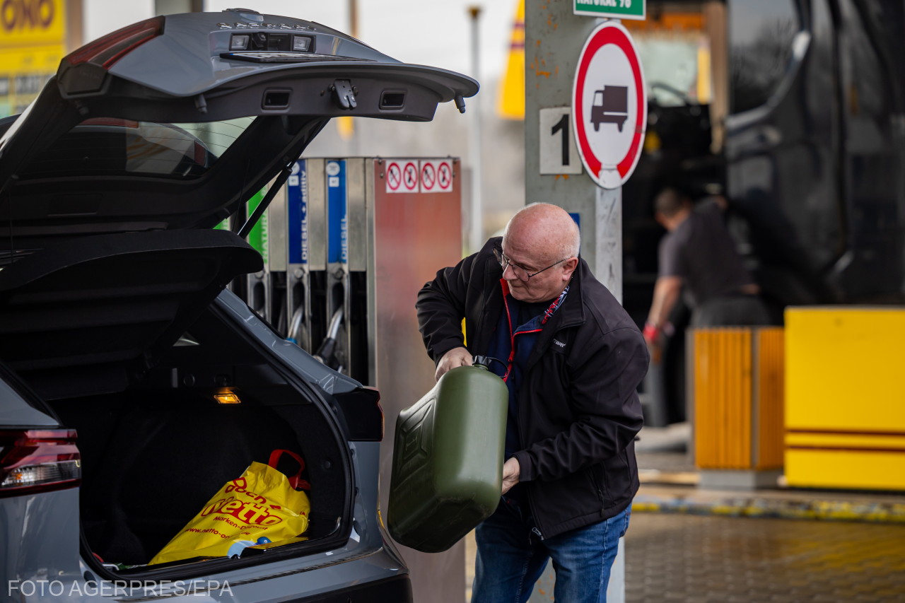 Tartaléküzemanyaggal induljunk útnak? | Fotó: Agerpres