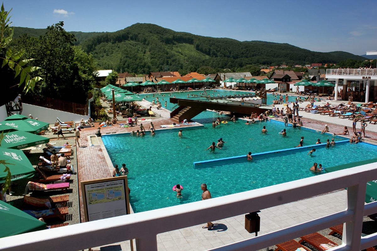 Közpolitikákkal kellene ösztönözni a belföldi turizmust | Fotó: Parajdi Strand honlapja 