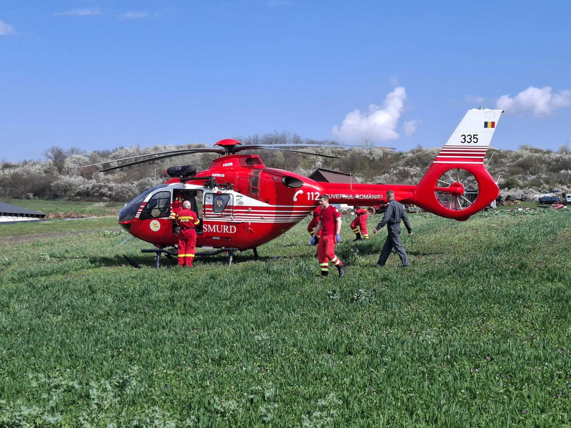 Egy férfit mentőhelikopterrel szállítottak kórházba | Fotó: katasztrófavédelem