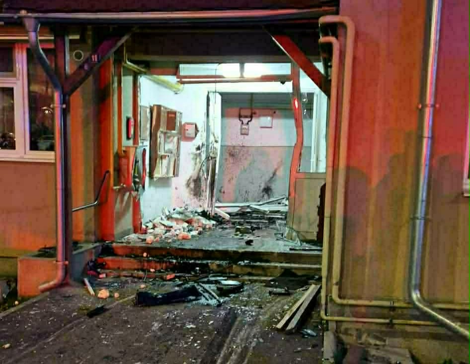 A becsapódás utáni állapotok.