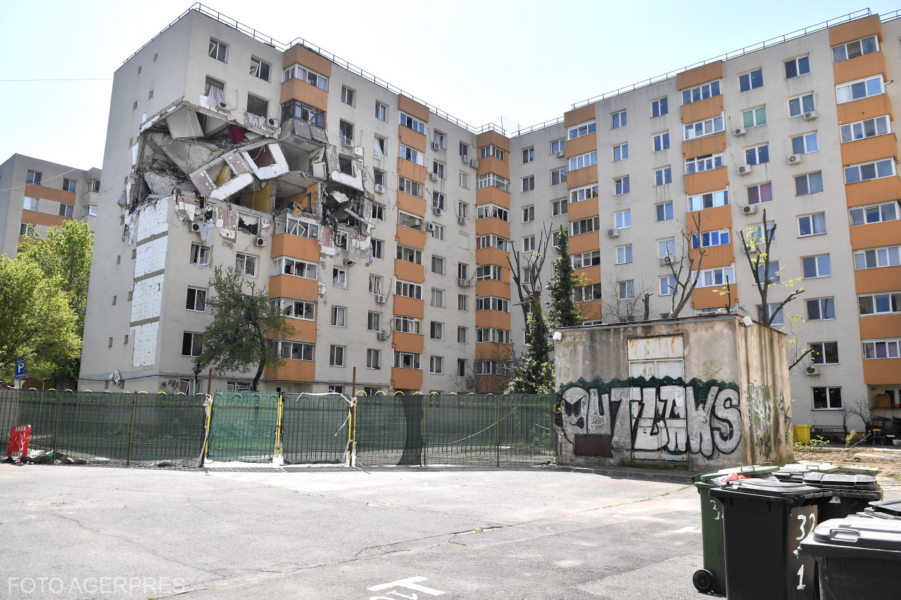 Bent maradt egy élet munkája és fontos emléktárgyak. 