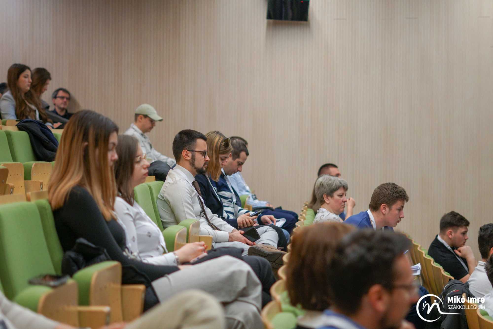 A neves szakemberek előadásaira elsősorban egyetemi hallagtókat várnak, de nemcsak. | Fotó: a Business & Law Talks Facebook-oldala