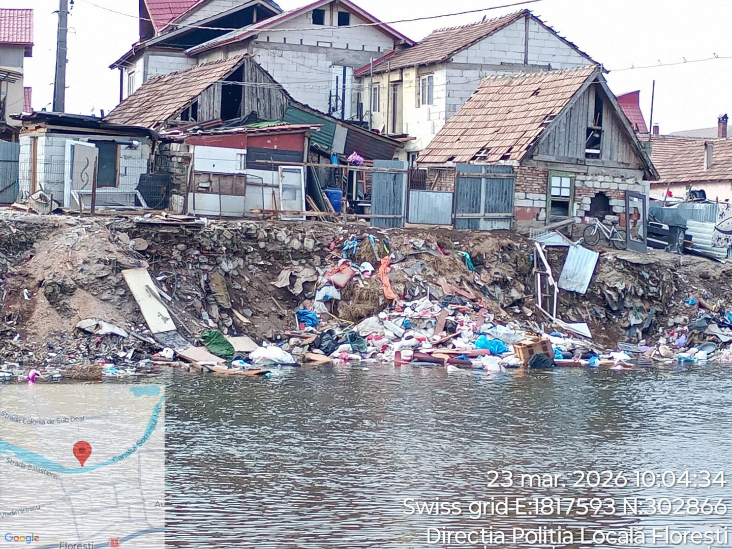 Közel 1000 tonna szemetet szedtek ki a folyóból Szászfenesnél. | Fotó forrása: Bogdan Pivariu Facebook-oldala