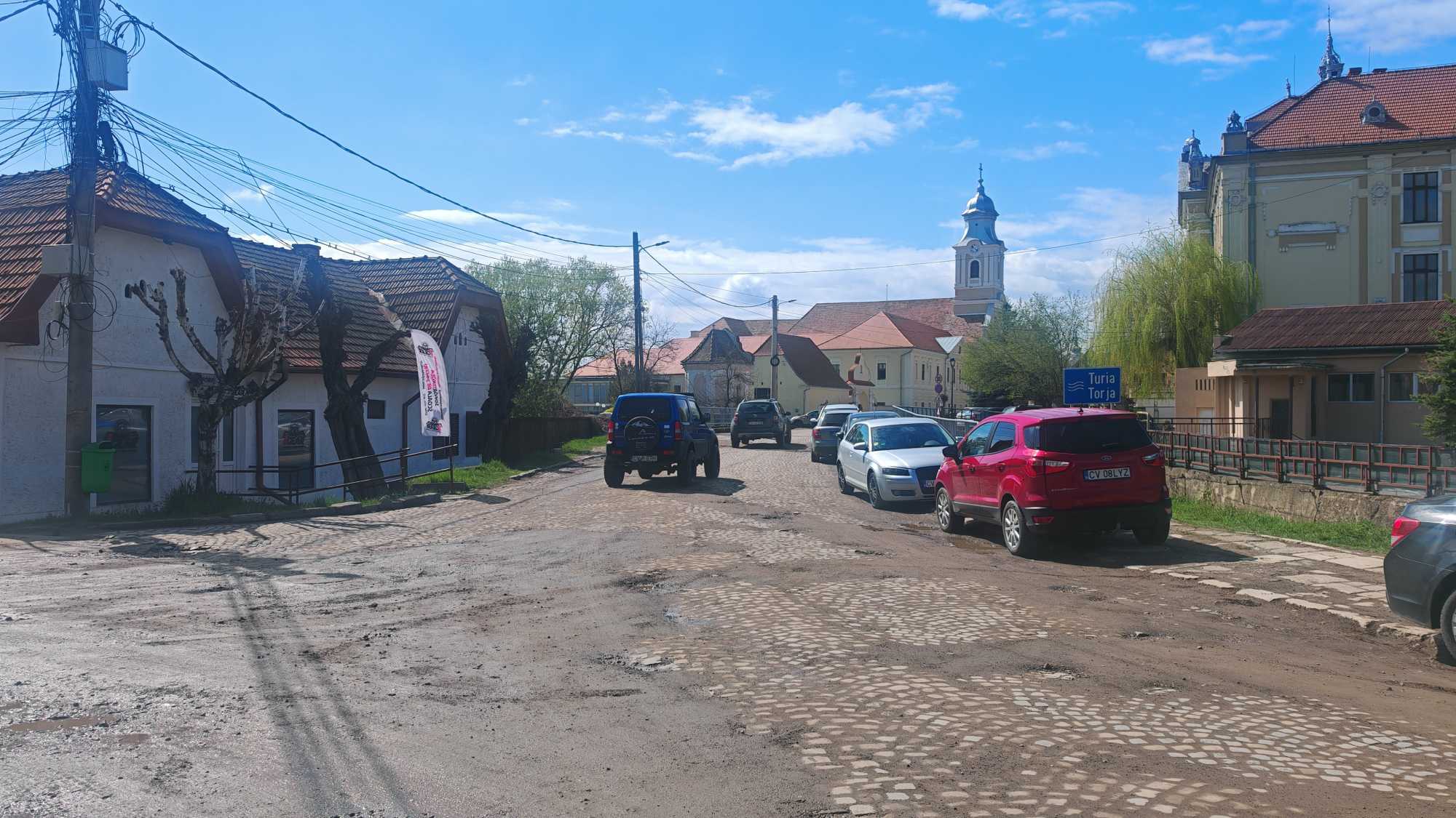 Az egyik legrosszabb állapotban lévő utca a Kanta, ezt próbálnák az Anghel Saligny program révén leaszfaltozni