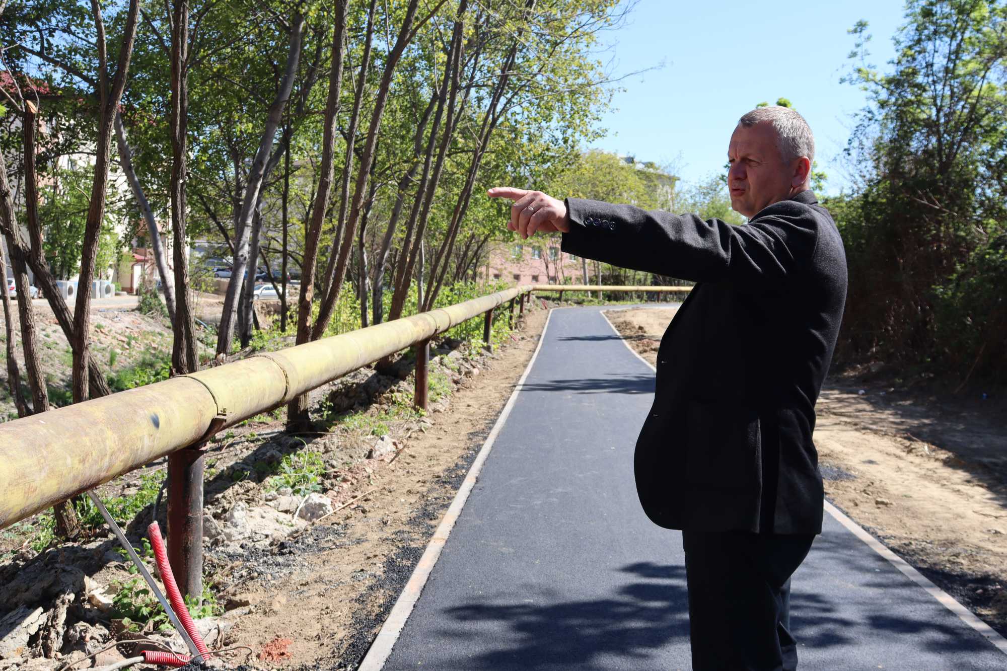 Fazakas Miklós alpolgármesterrel jártunk az épülő kerékpárúton | Fotó: Kulcsár Mária