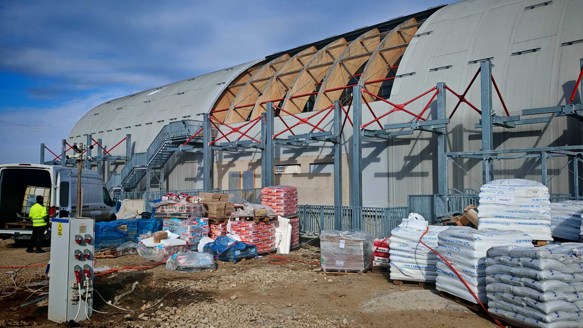 Kívülről is látható a látványos haladás