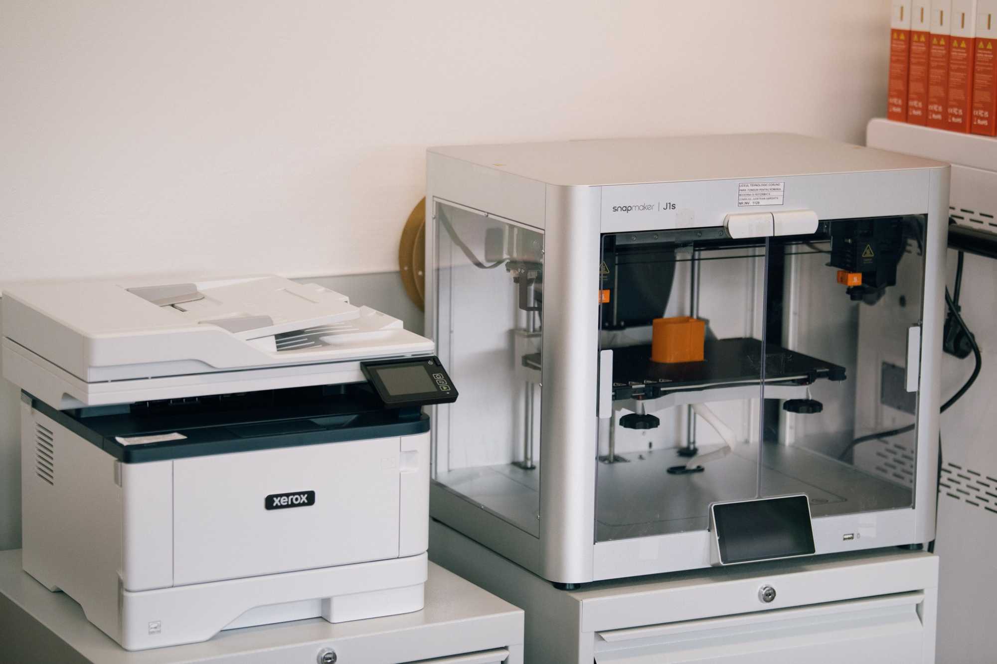 Modern oktatási segédeszközöket kapnak az iskolák | Fotó: Hargita Megye Tanácsa