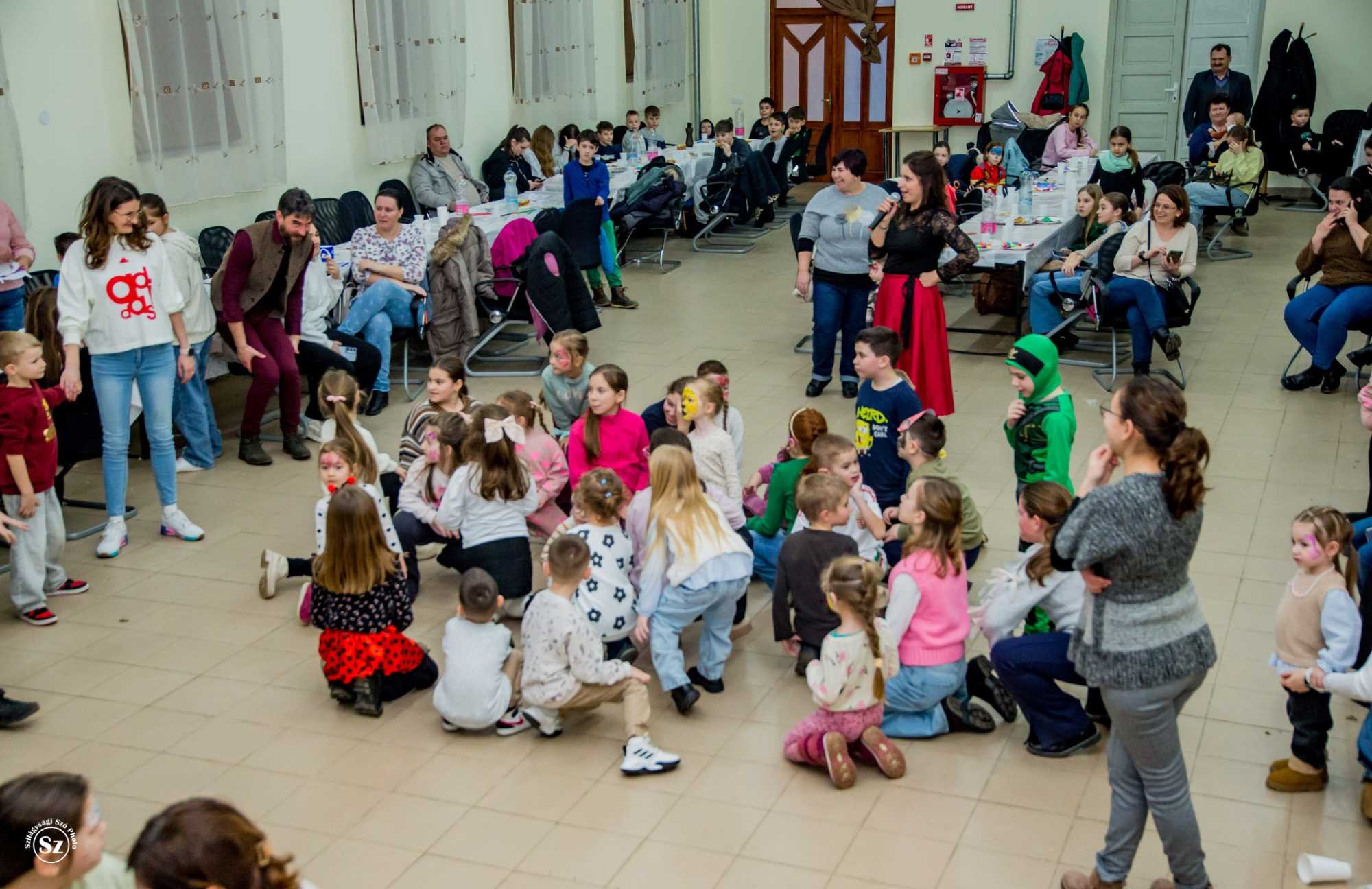 A gyerekek sem maradtak ki a jóból | Fotó: Kulcsár Mária