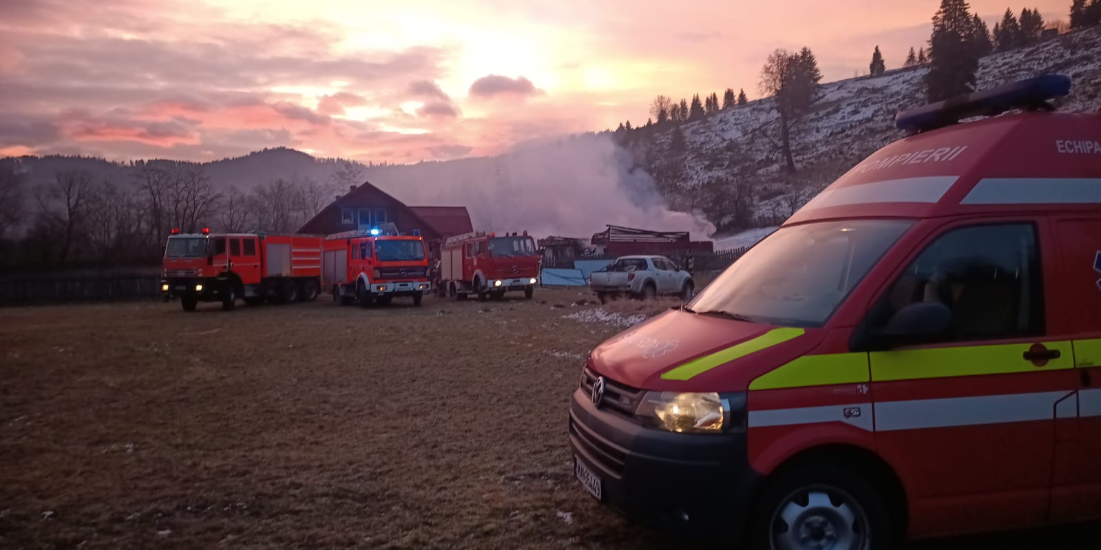 Nagy erőkkel oltották a tüzet.