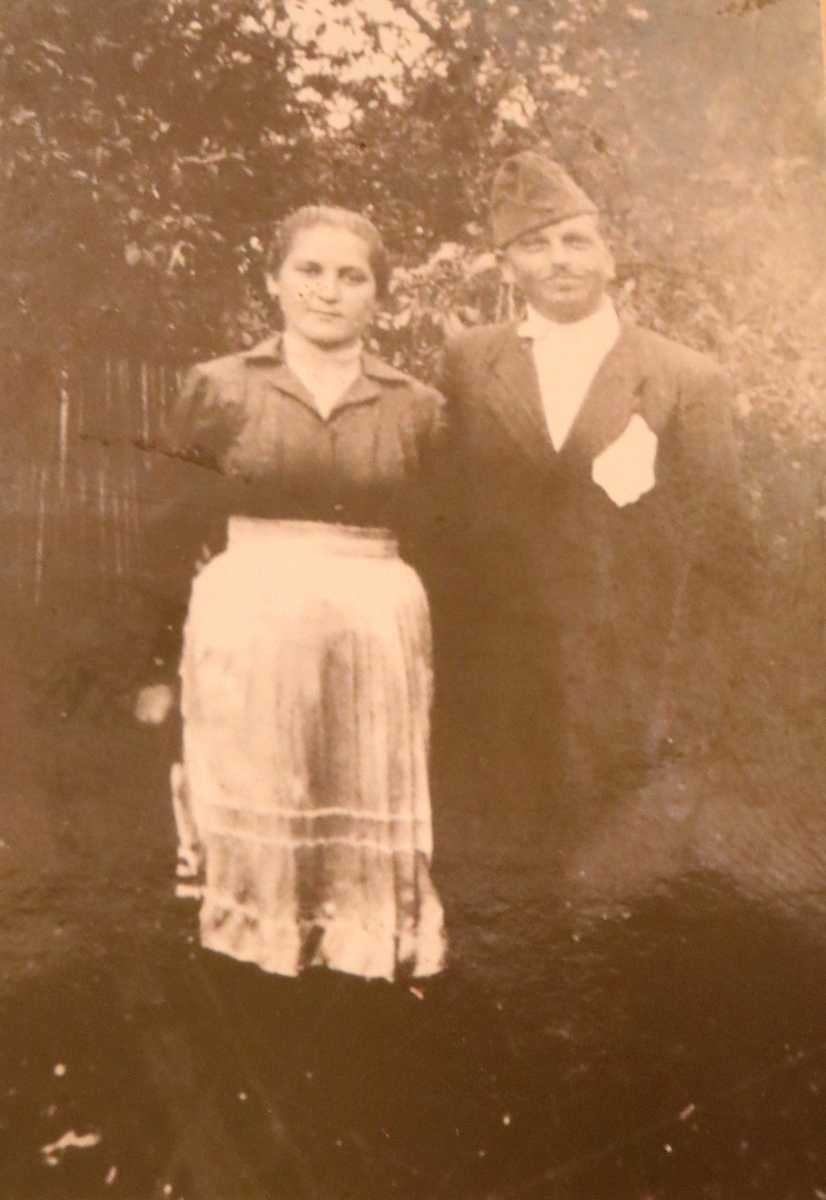 Anna mama és Dezső bácsi