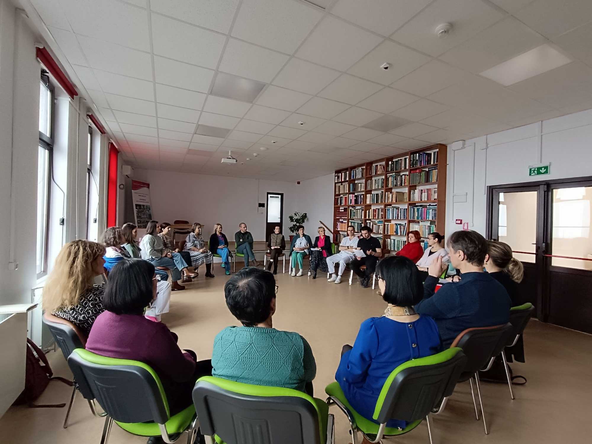 Az érintett szakemberek vitatták meg a legégetőbb kérdéseket | Fotó: Csíkszeredai Megyei Sürgősségi Kórház