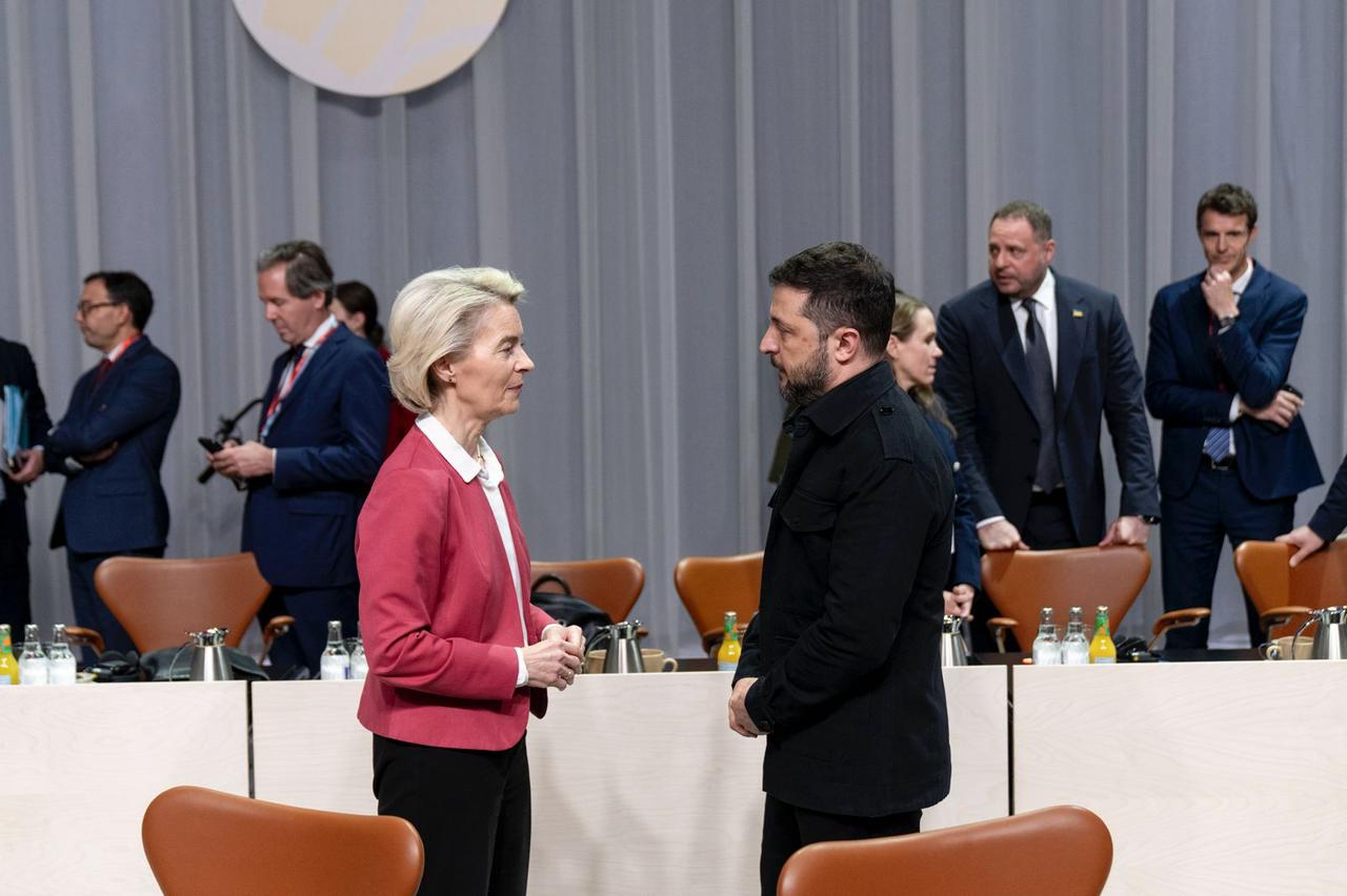 Ursula von der Leyen és Volodimir Zelenszkij. Brüsszel igyekszik elkerülni, hogy a konfliktus az uniós energiapolitika teljes kudarcának tűnjön Fotó: Volodimir Zelenszkij Facebook oldala