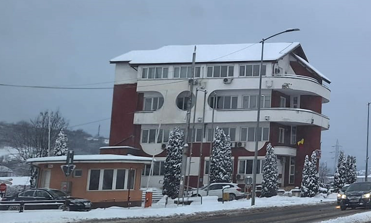 A nyugdíjpénztár épülete.