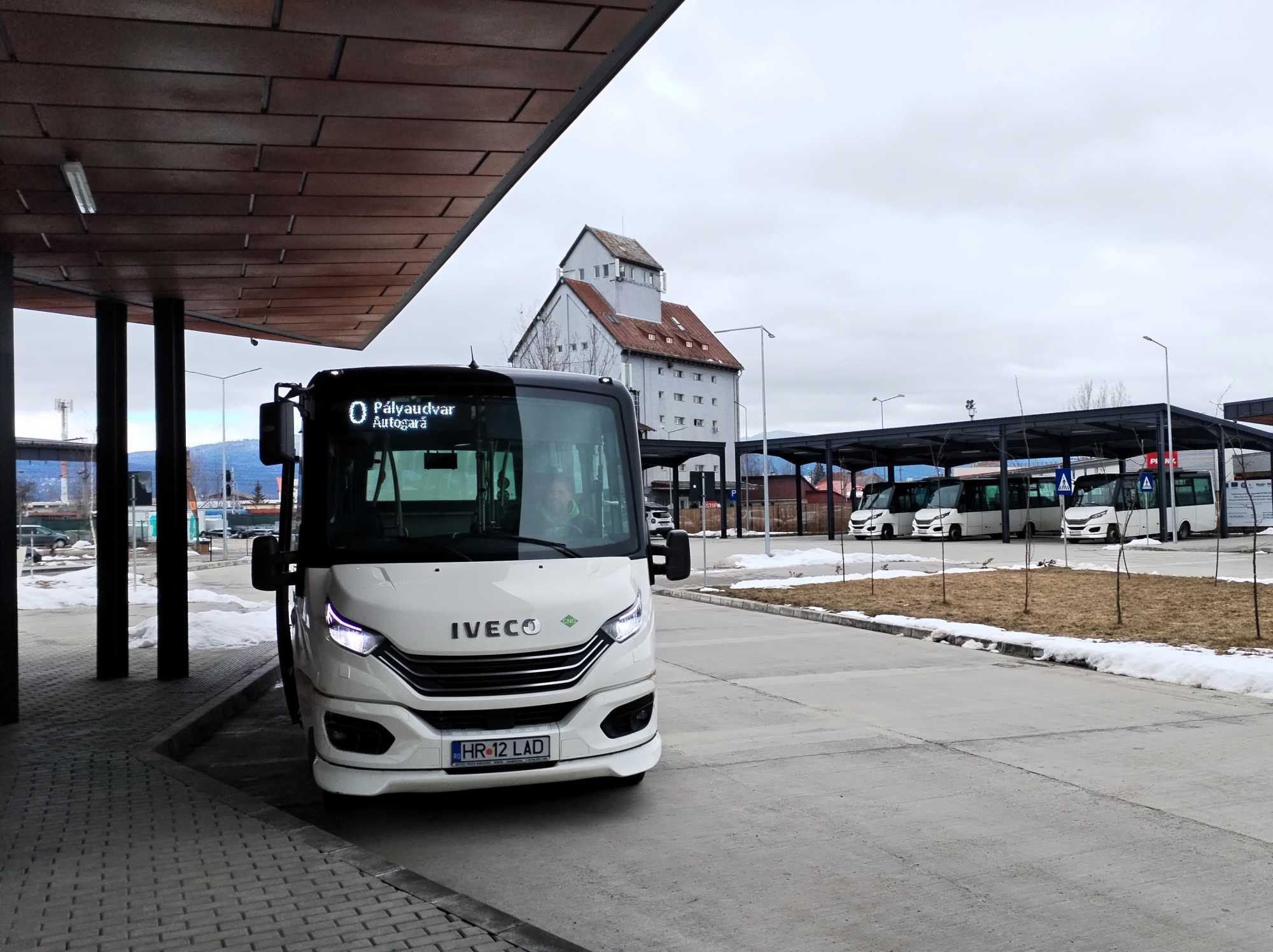 Beváltak az új buszok, csiszoltak a menetrenden. | Fotók: F.E.