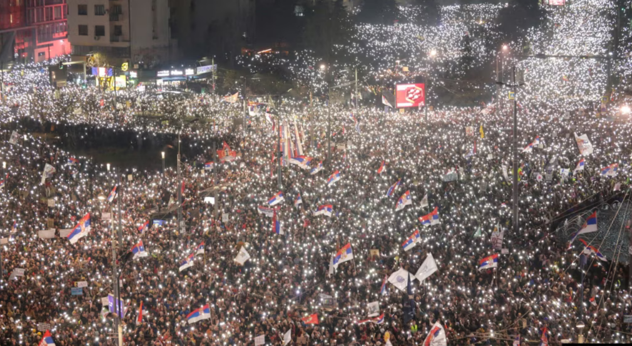 A belgrádi nagy tüntetés 2025. március 15-én | Fotó: Reuters/Igor Pavicević