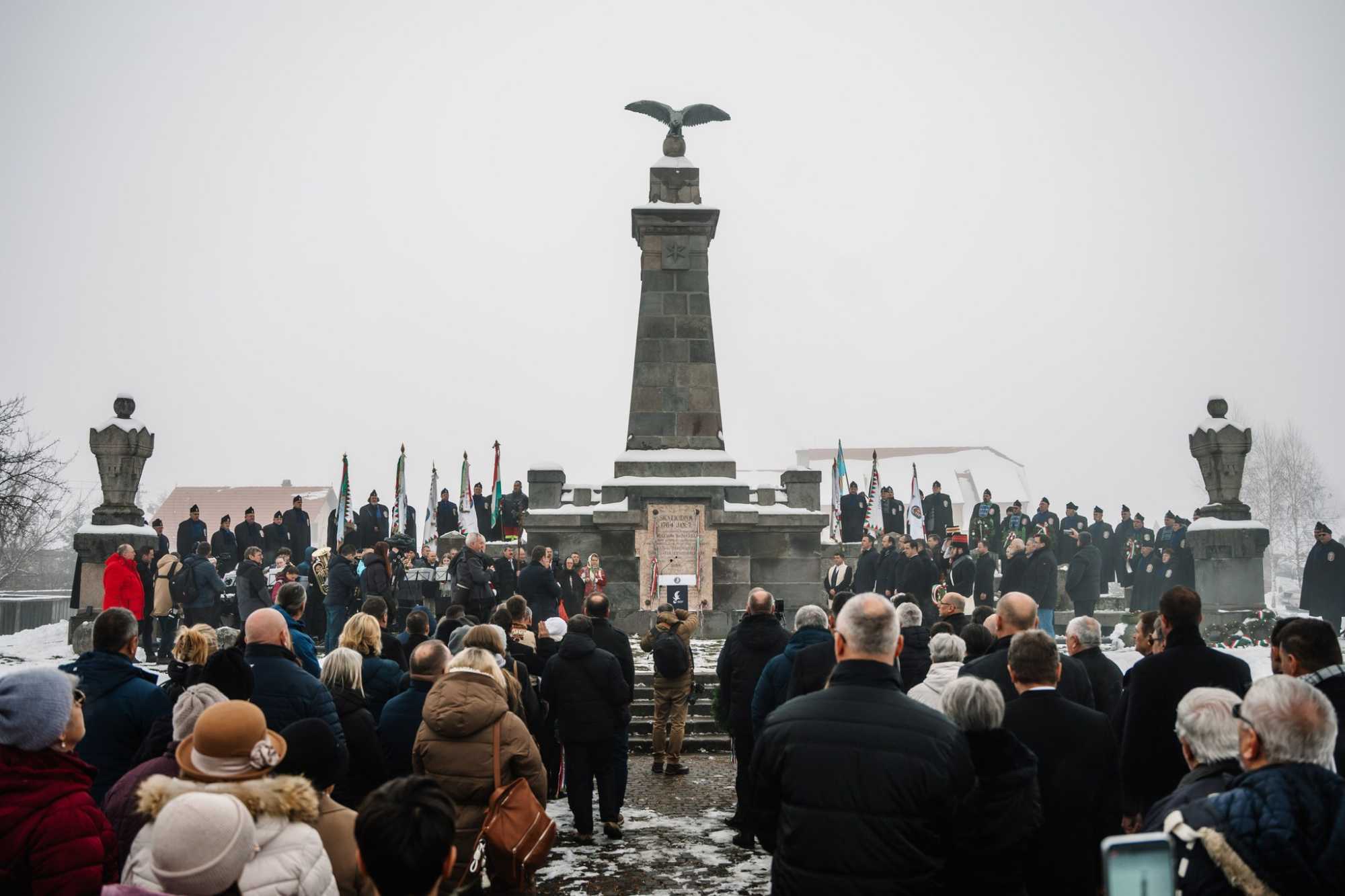Az emlékmű nemcsak a múltat idézi, hanem a jelen közösség összetartását is jelképezi | Fotó: Tánczos Barna/Facebook 