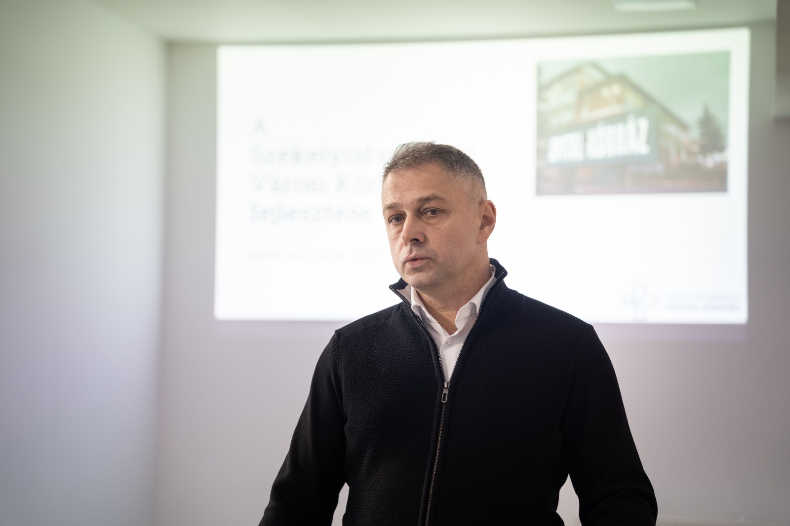 Jó hírekről számolhatott be Komoróczi Zsolt főigazgató. | Fotó: Székelyudvarhelyi Városi Kórház