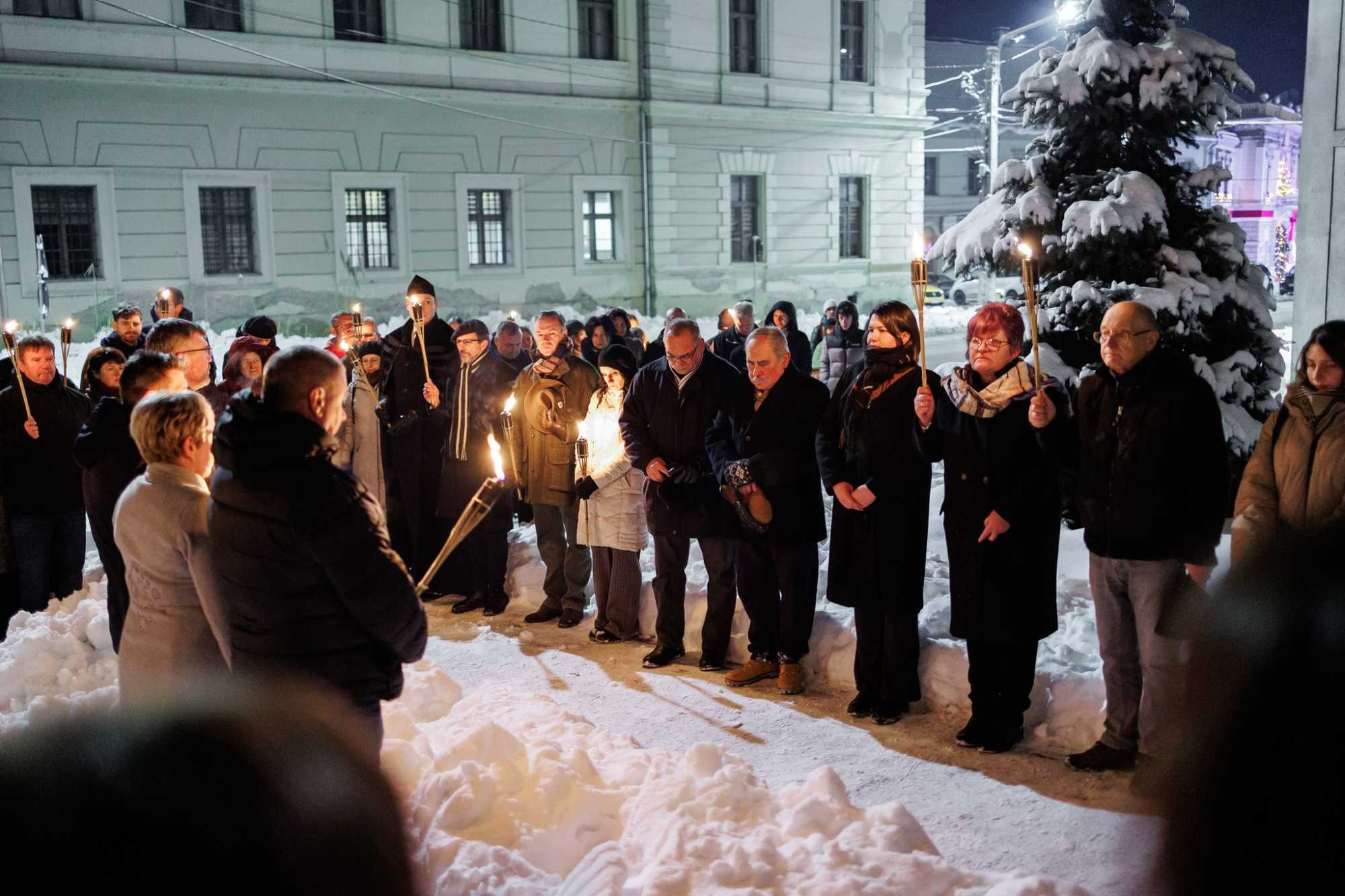 Nem szabad megfeledkezni a történtekről.