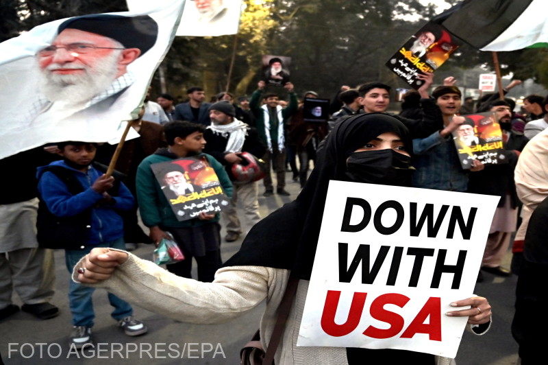 Pakisztánban, Lahoreban is tüntettek az Imamia Students Organization (ISO) aktivistái, egy síita muszlim diákszervezet tagjai, elítélve Izrael gázai akcióit és az amerikai külpolitikát, éas szolidaritásukat fejezve ki Iránnal, Venezuelával és a palesztin néppel. 