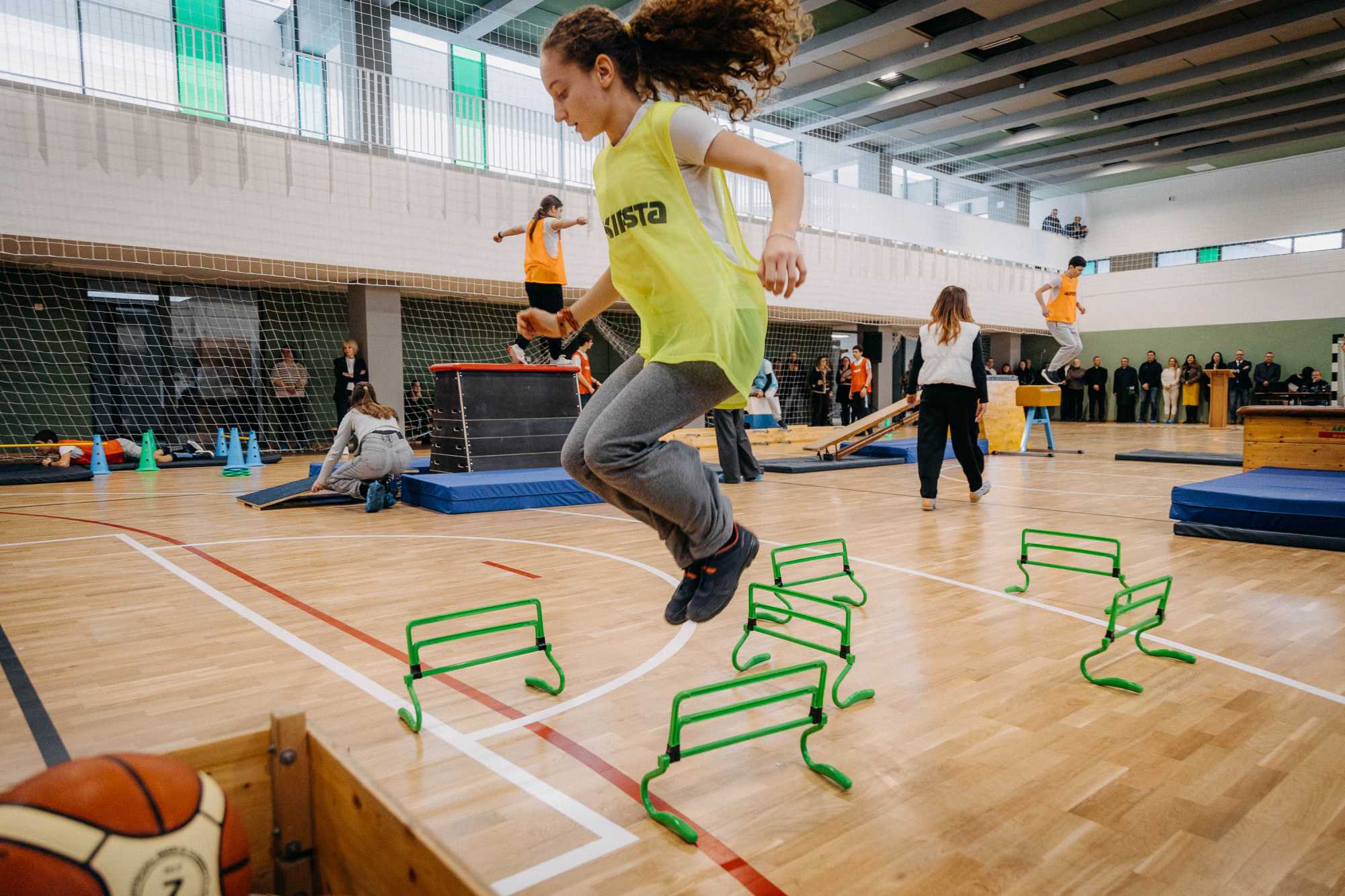 Birtokba vették a sporteszközöket