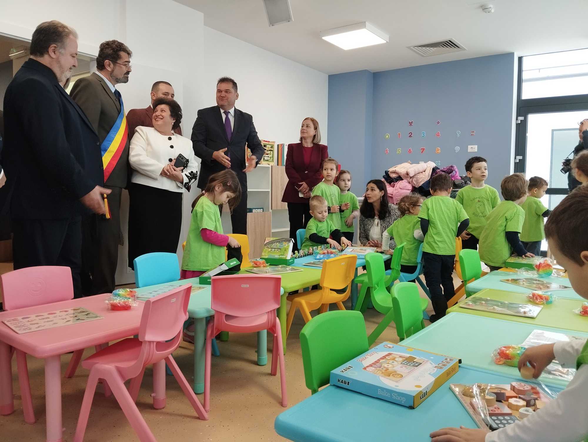 A kisbácsi óvodába járó gyerekek énekeltek az ünnepségen.