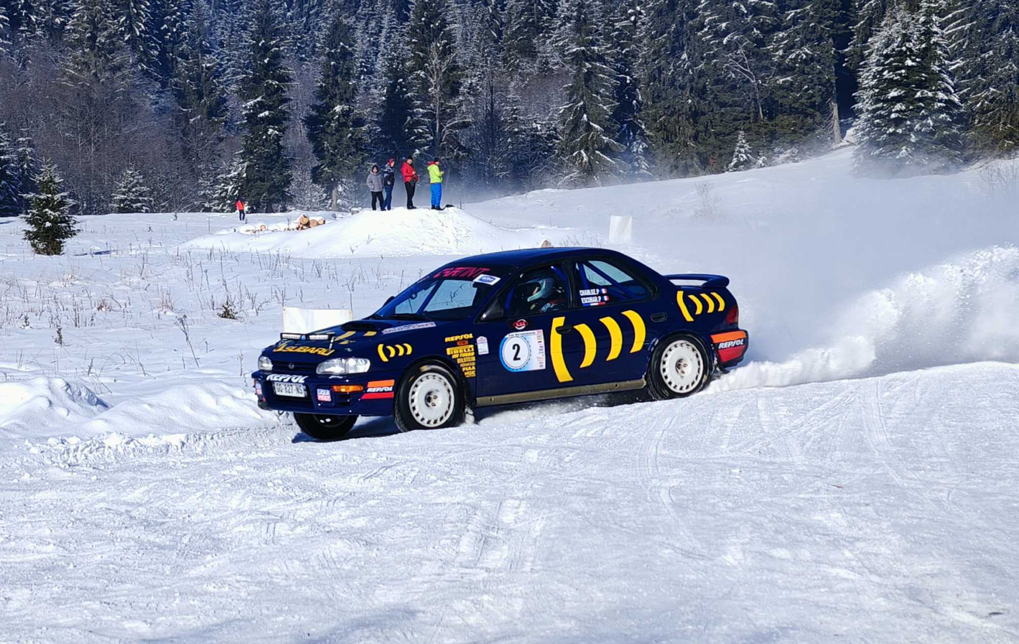 35 évesnél idősebb autókkal indulhattak a versenyen