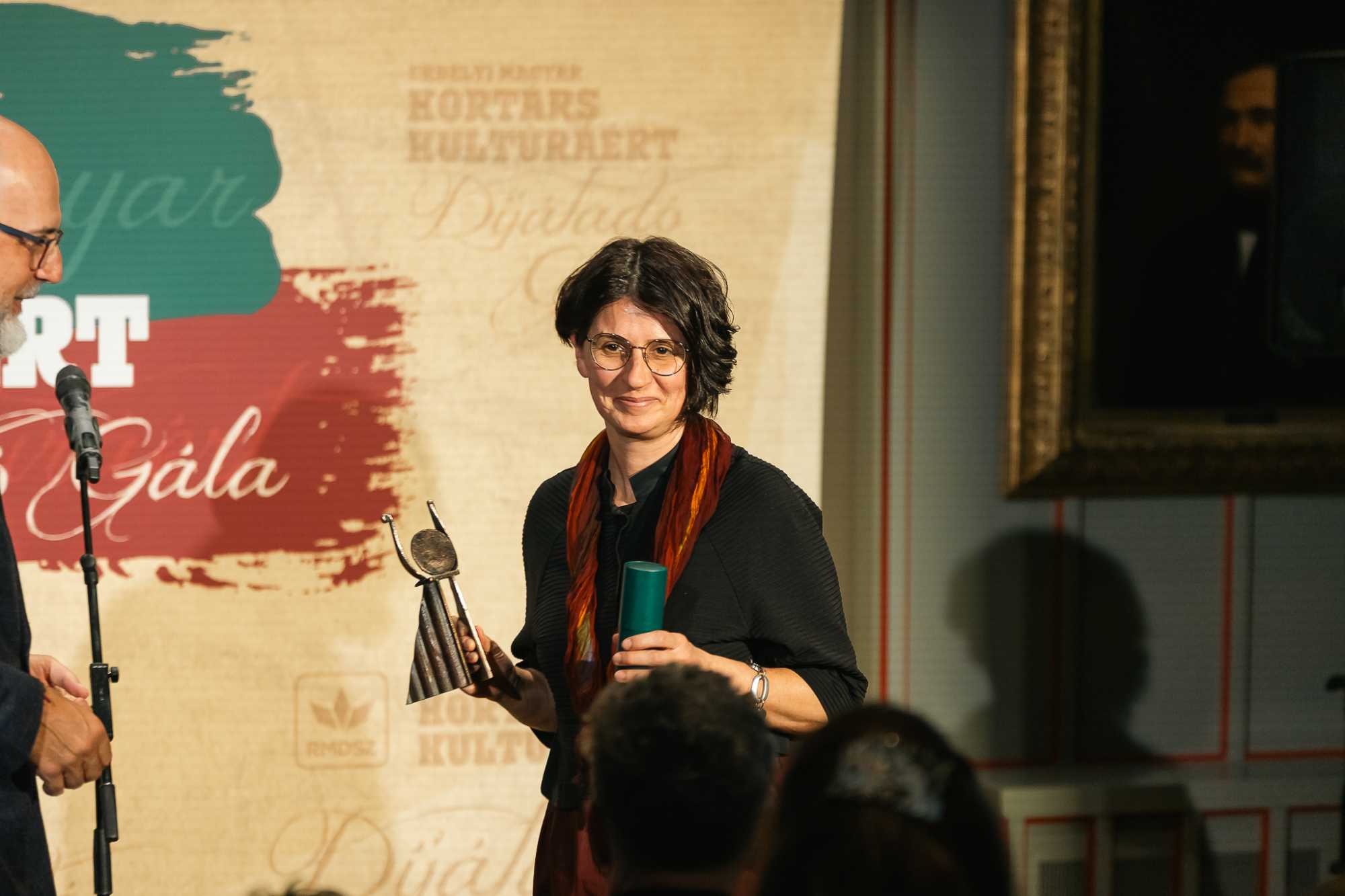 Szenkovics Enikő műfordítót is díjazták.