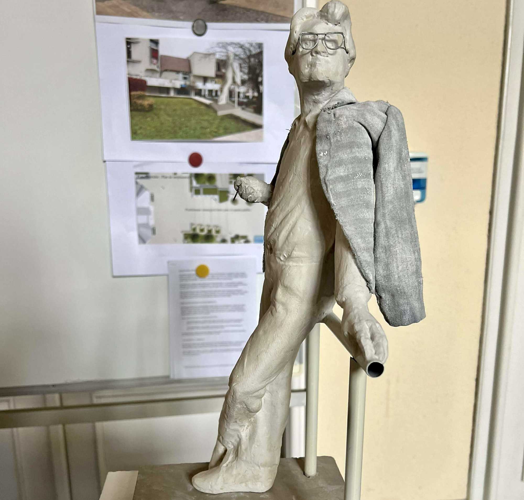 A Sütő András szobor makettjéről megjelent első fénykép| Fotó: Marosvásárhelyi RMDSZ Facebook oldala