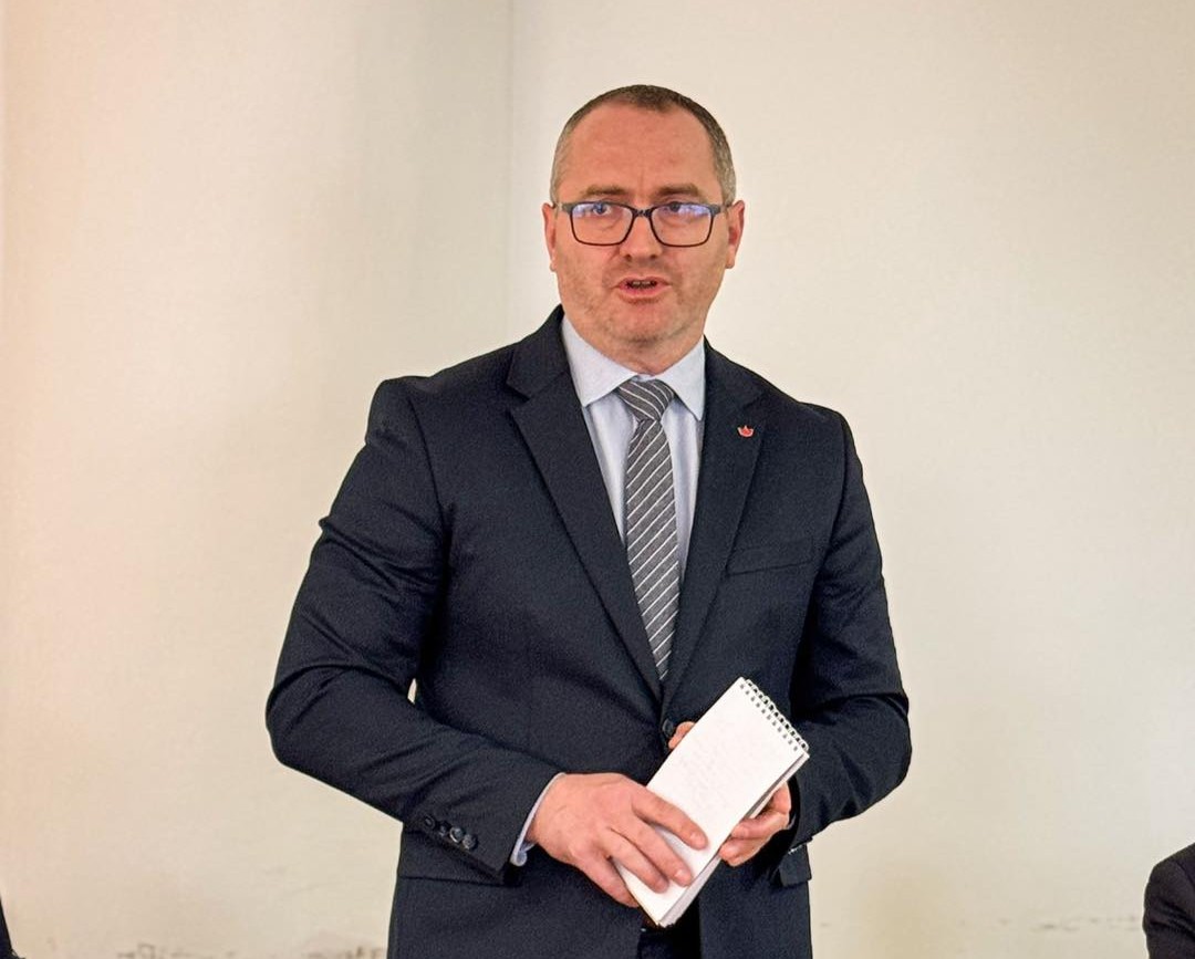 A polgármester hangsúlyozta, a törvények betartásával kell eljárniuk | Fotó: Csíkszereda Városháza/Facebook